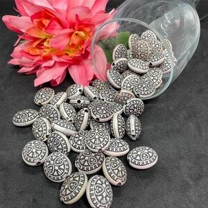 Black & White Oval Beads